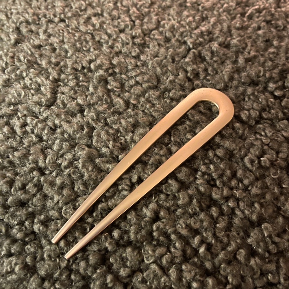 Gold‎ tone Hair Fork